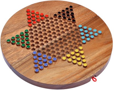 All details for the board game Chinese Checkers and similar games